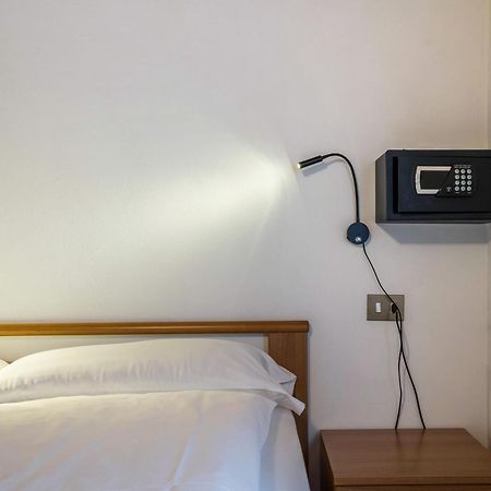 Casa Carlotta Lägenhet Malcesine Exteriör bild