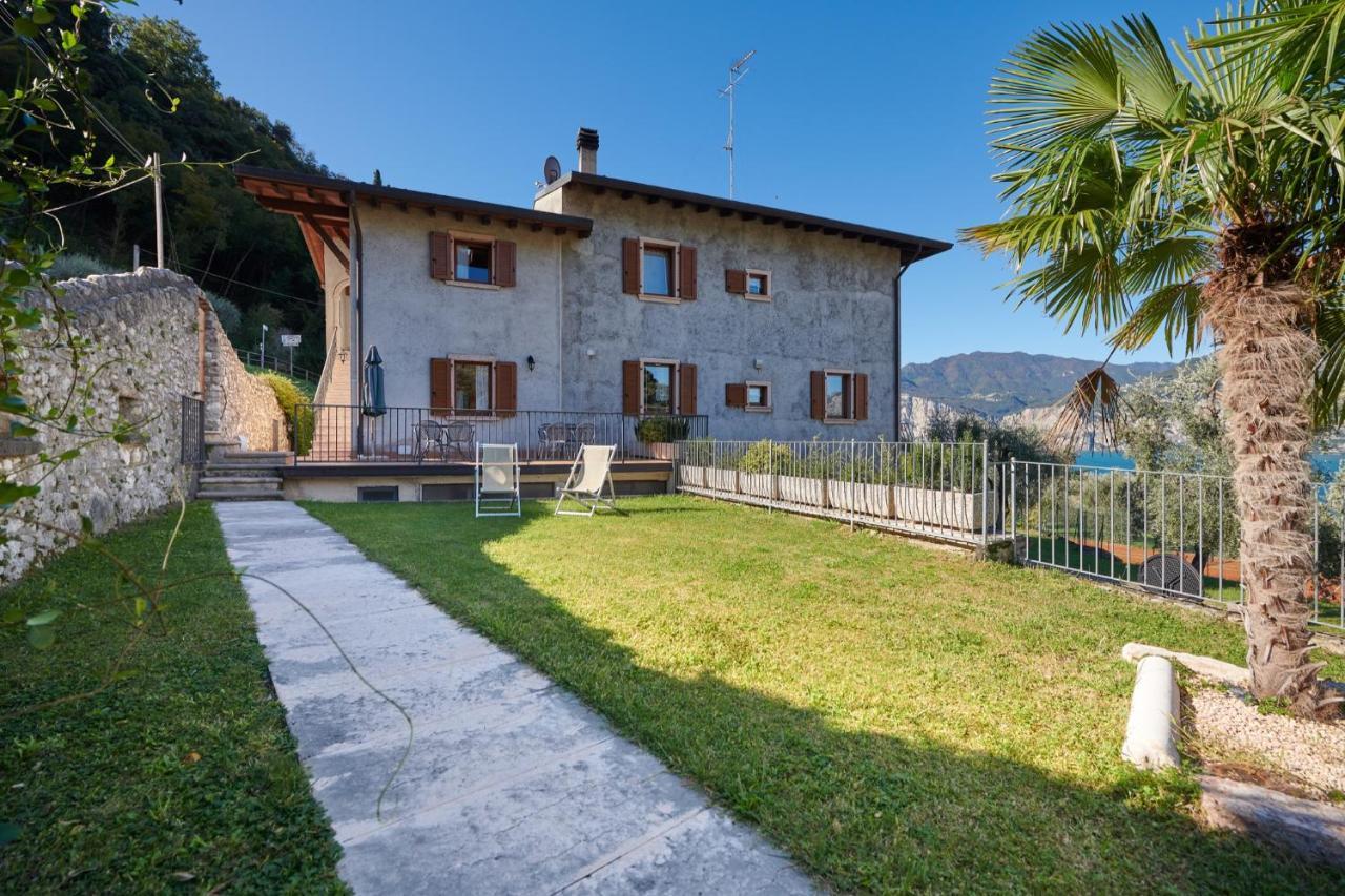 Casa Carlotta Lägenhet Malcesine Exteriör bild