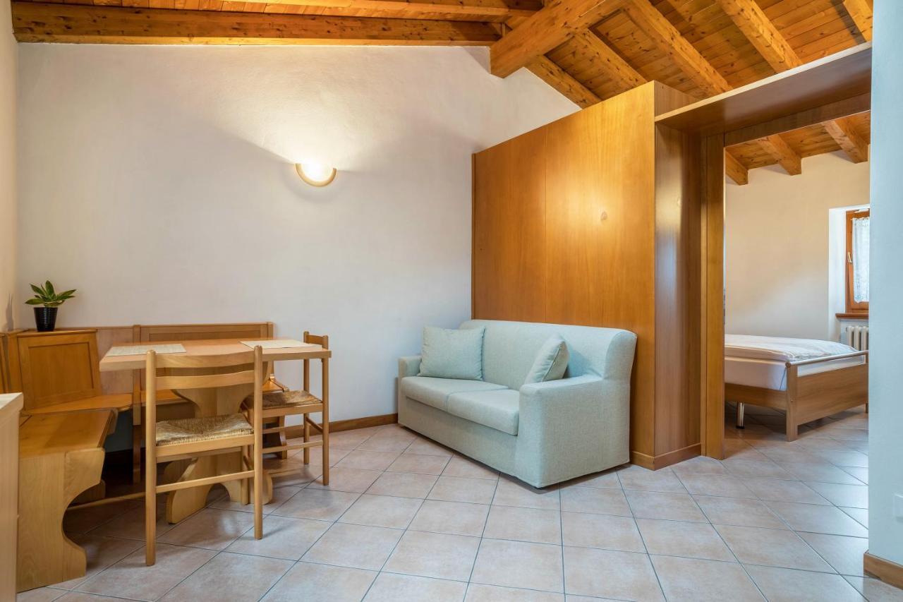 Casa Carlotta Lägenhet Malcesine Exteriör bild