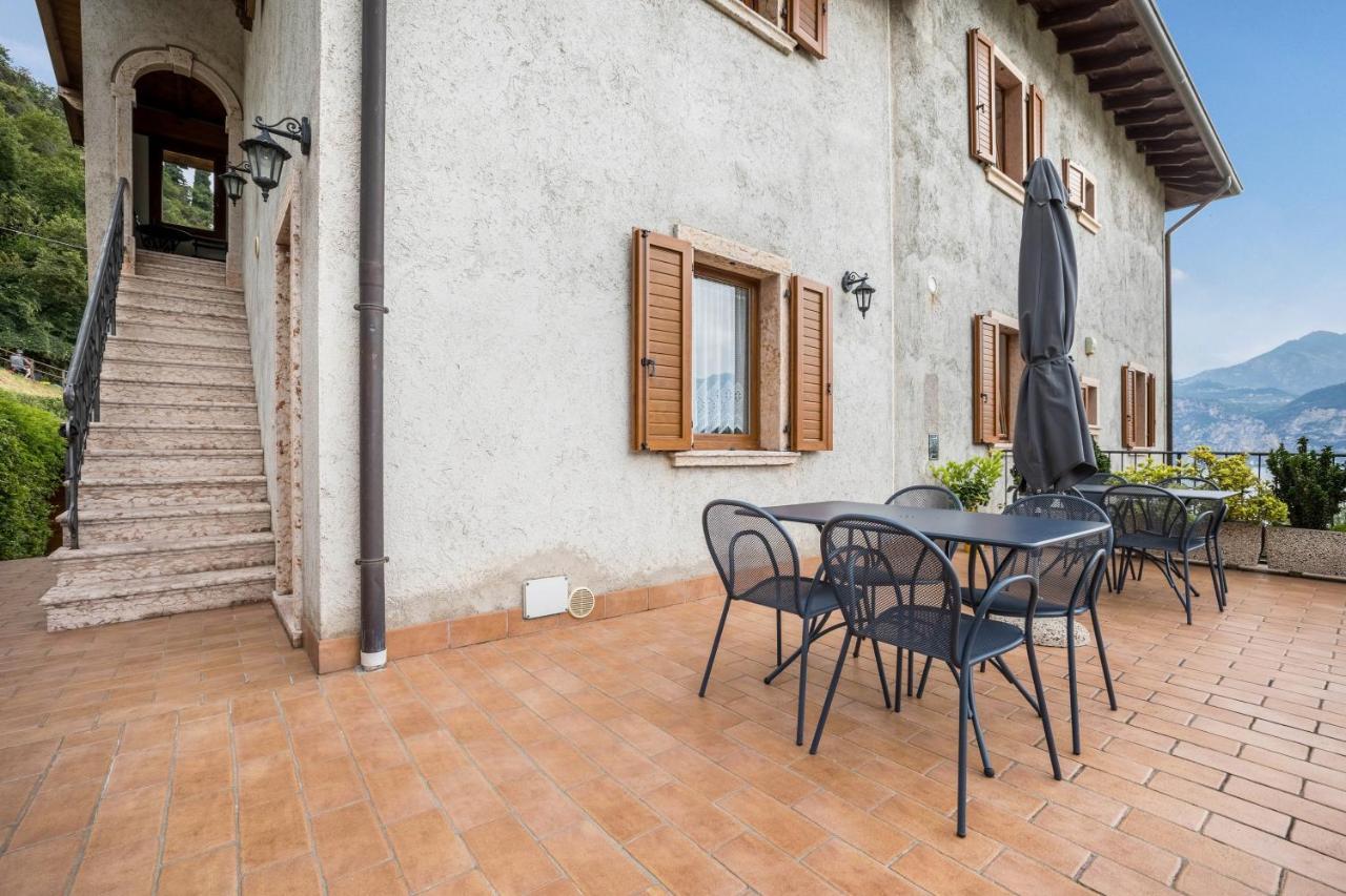 Casa Carlotta Lägenhet Malcesine Exteriör bild